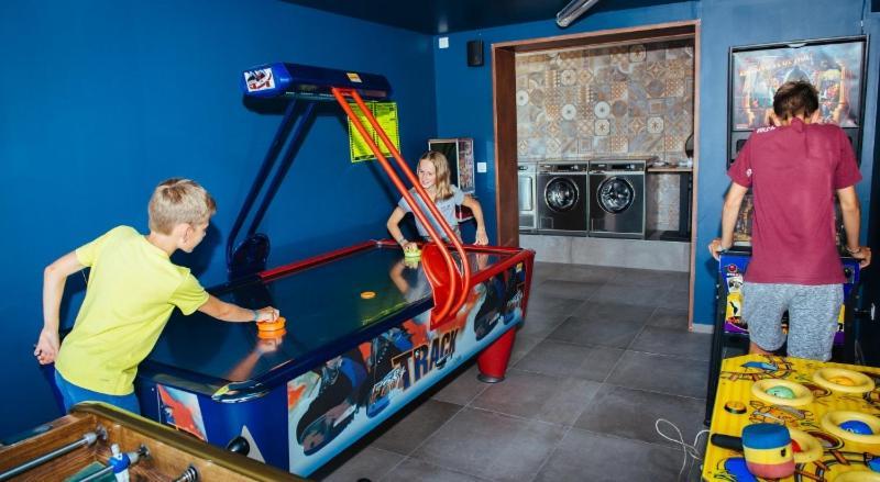 Camping Maeva Club Les Dinosaures Hotel Talmont-Saint-Hilaire Esterno foto