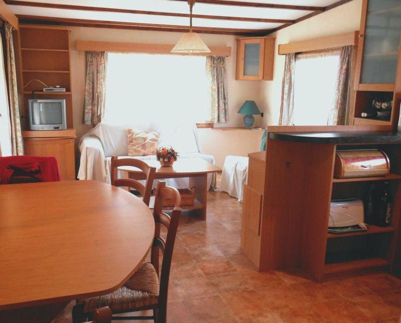 Camping Maeva Club Les Dinosaures Hotel Talmont-Saint-Hilaire Esterno foto